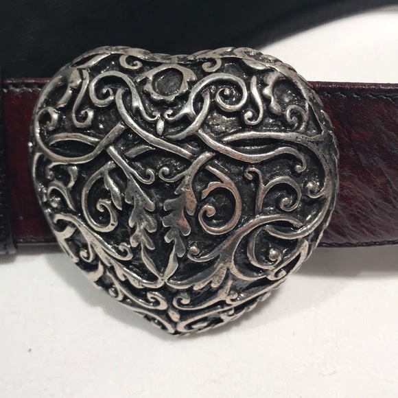 Beautiful Leather belt with heart buckle - Picture 4 of 12